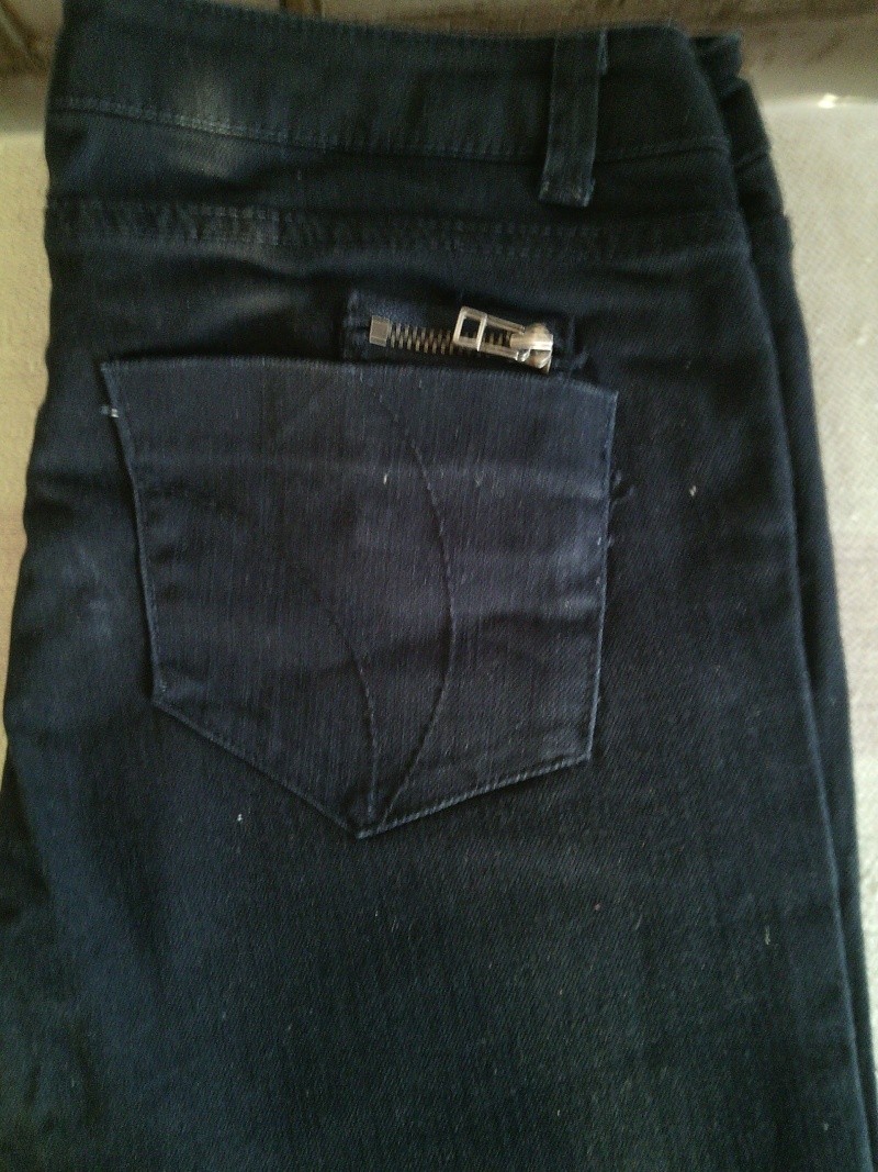 Подарю женские джинсы, новые. Размер M-L Img_2023